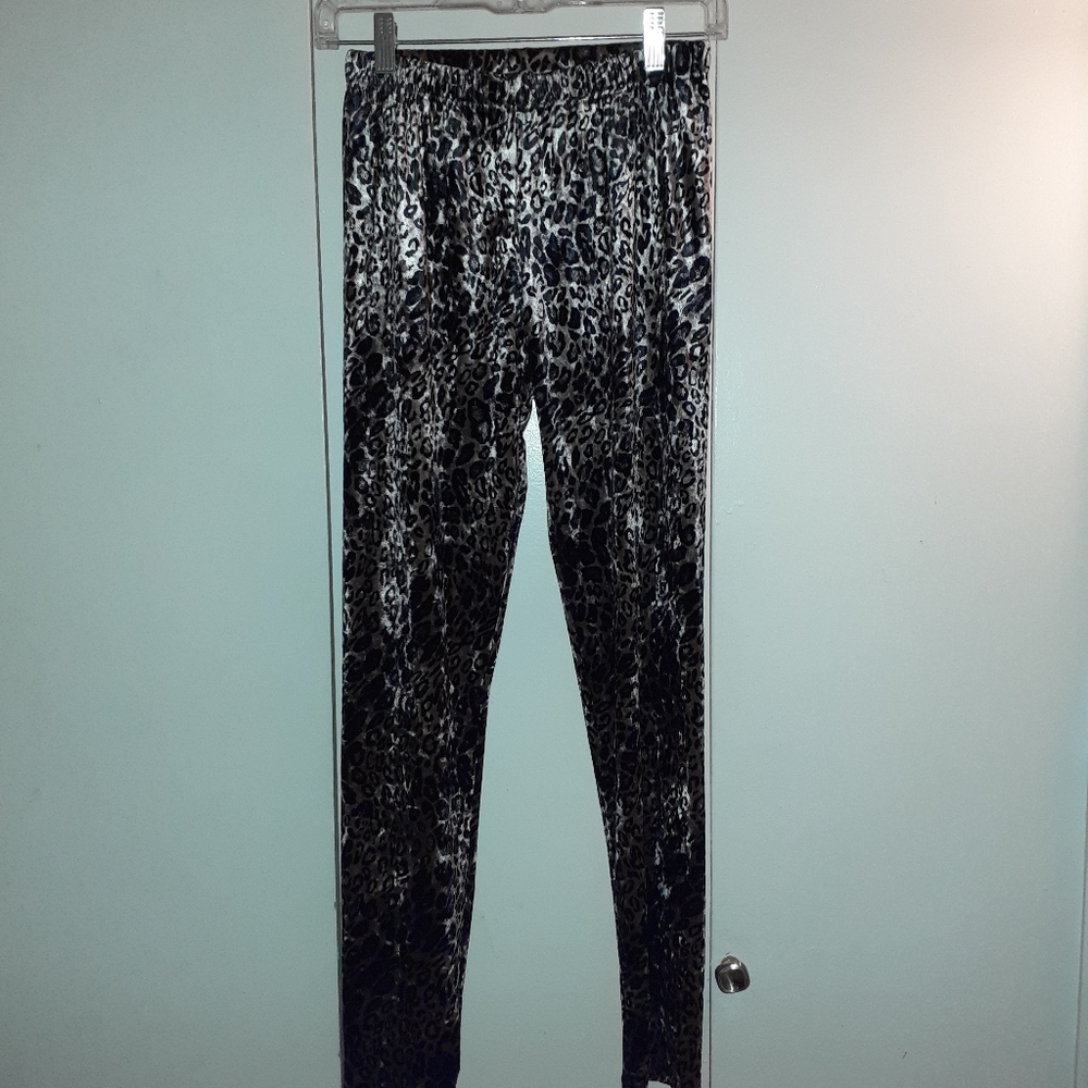Soft Leopard Leggings